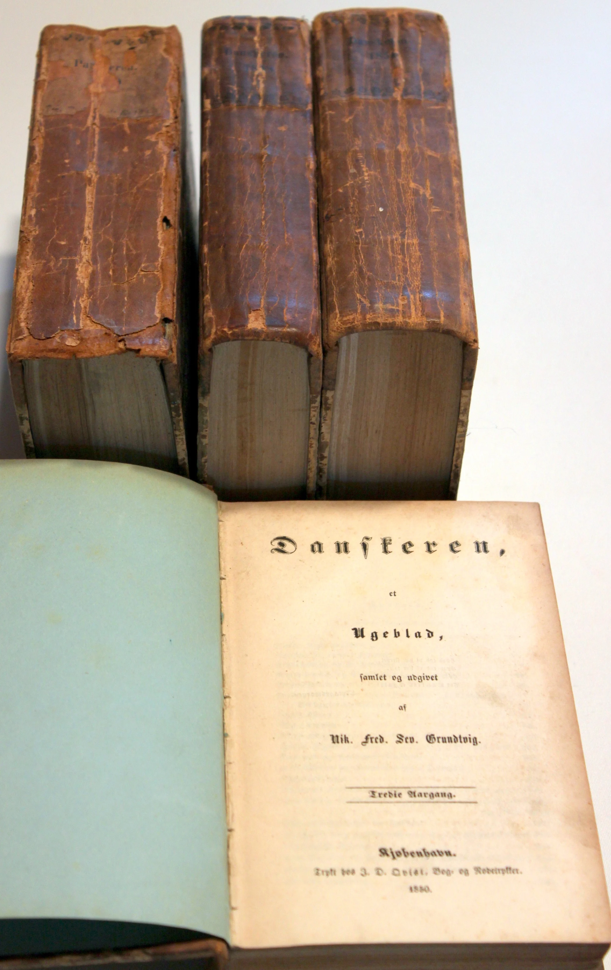 Danskeren. Et Ugeblad. 4 Bind