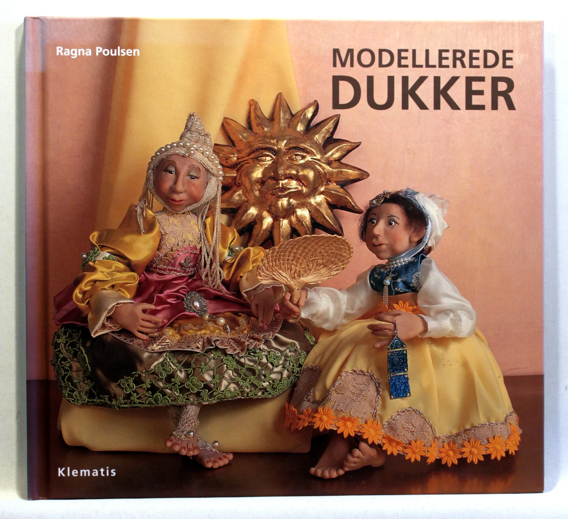Modellerede dukker