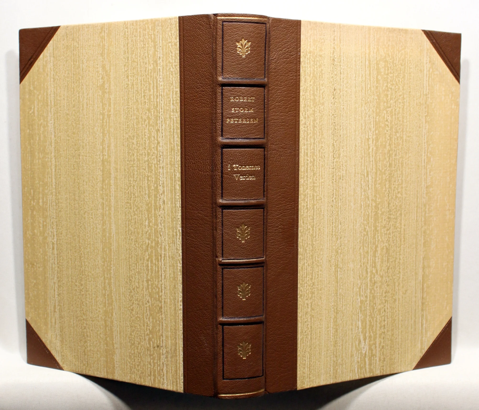 I Tonernes Verden og 48 andre Fortællinger