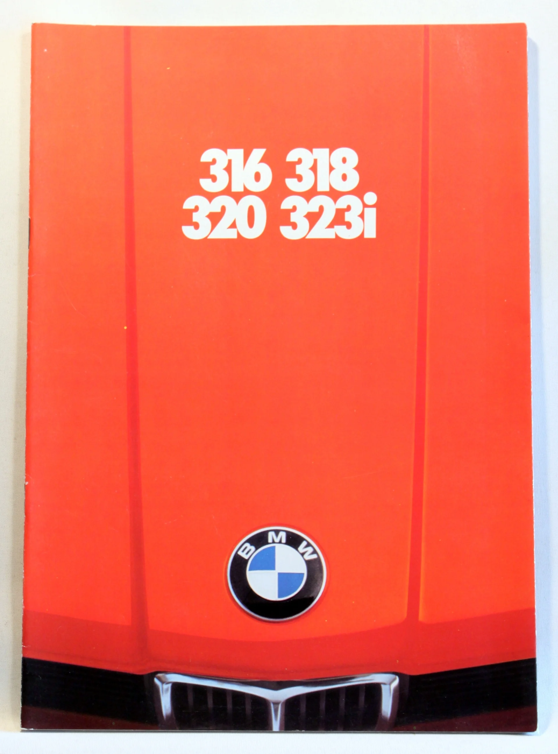 BMW 316 318 320 323i. Brochure