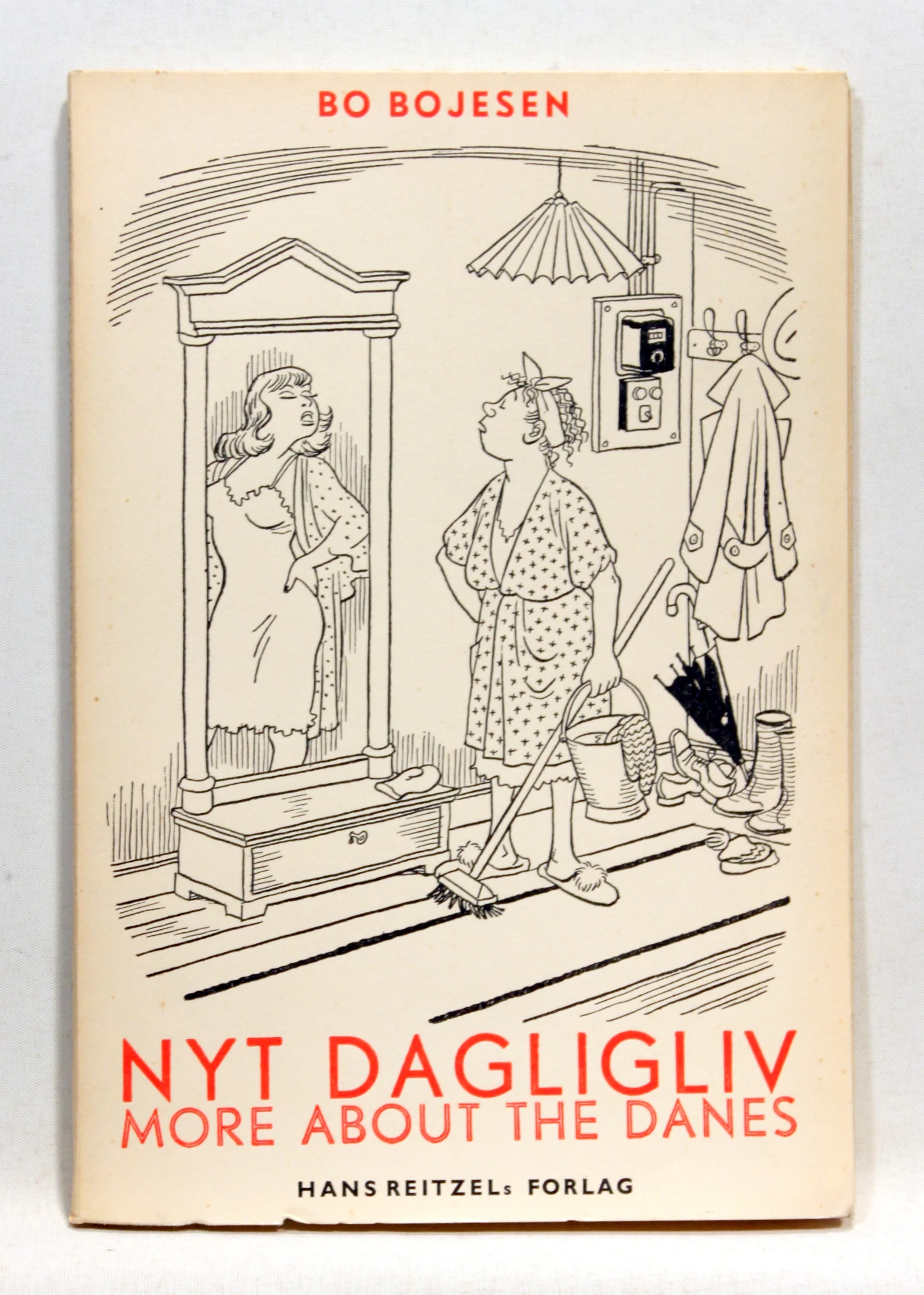Nyt Dagligliv. More about the Danes