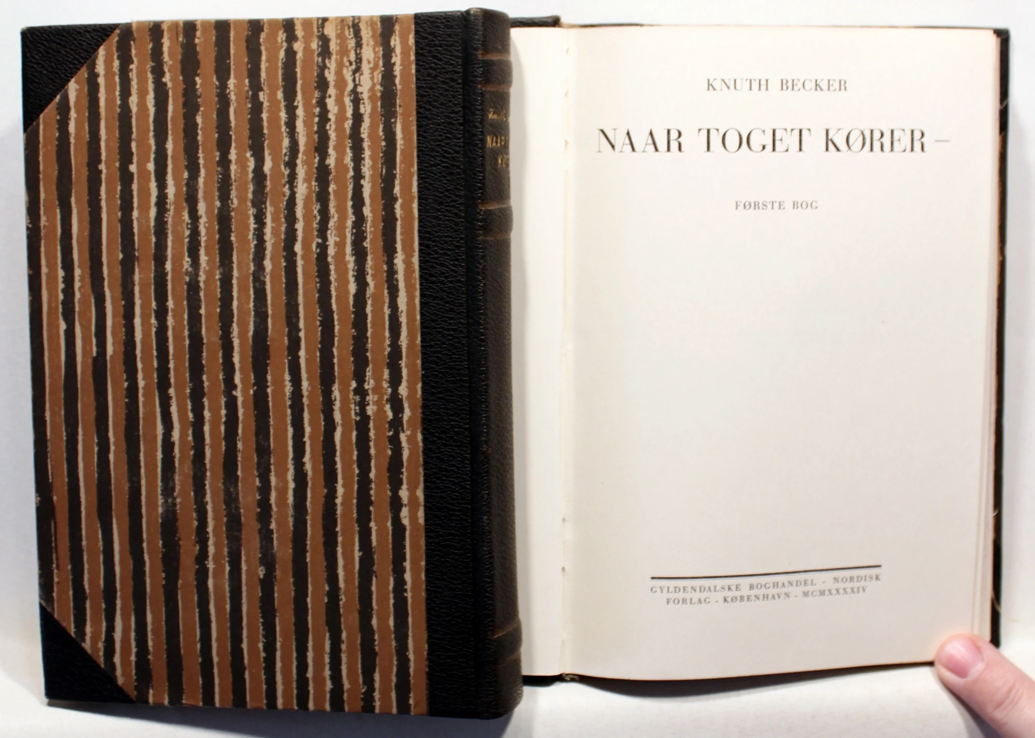 Naar toget kører. 2 Bind