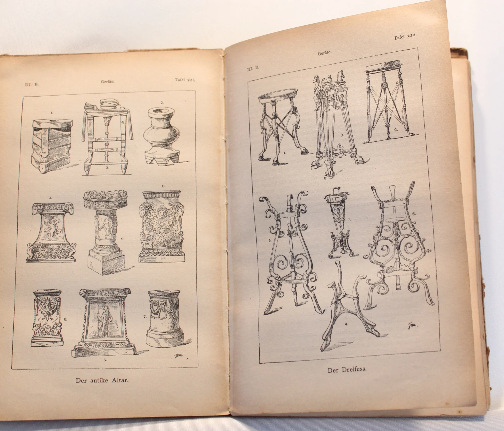 Handbuch der Ornamentik