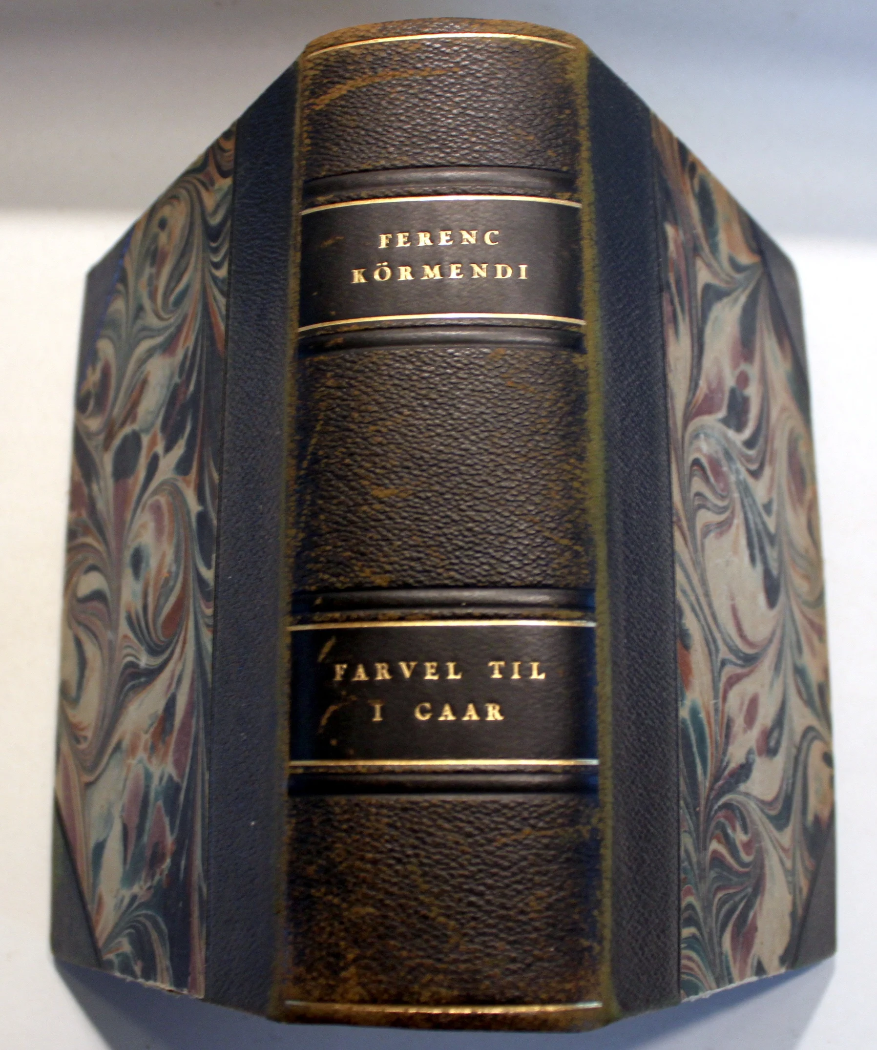 Farvel til i gaar. I+II