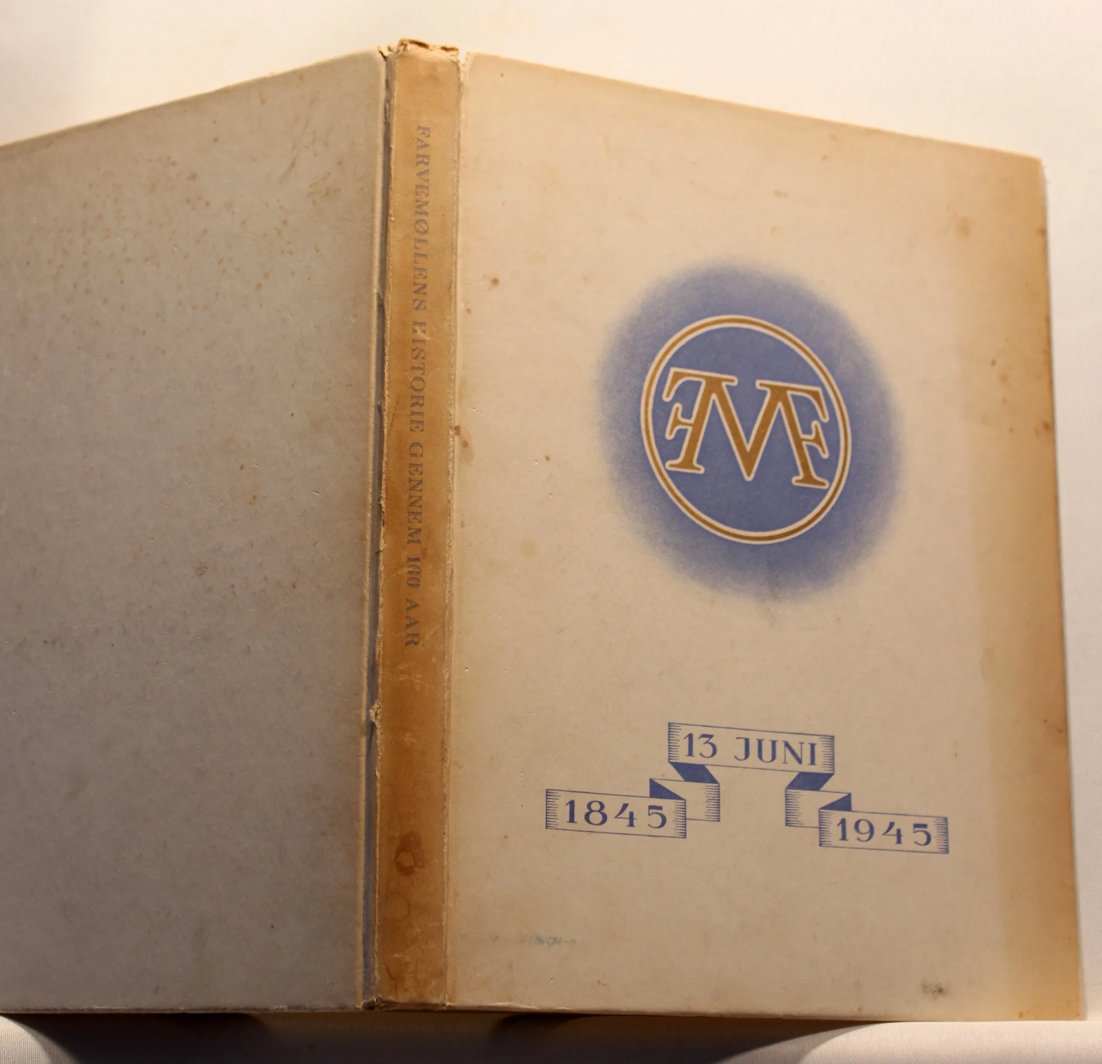 Farvemøllens Historie gennem 100 Aar