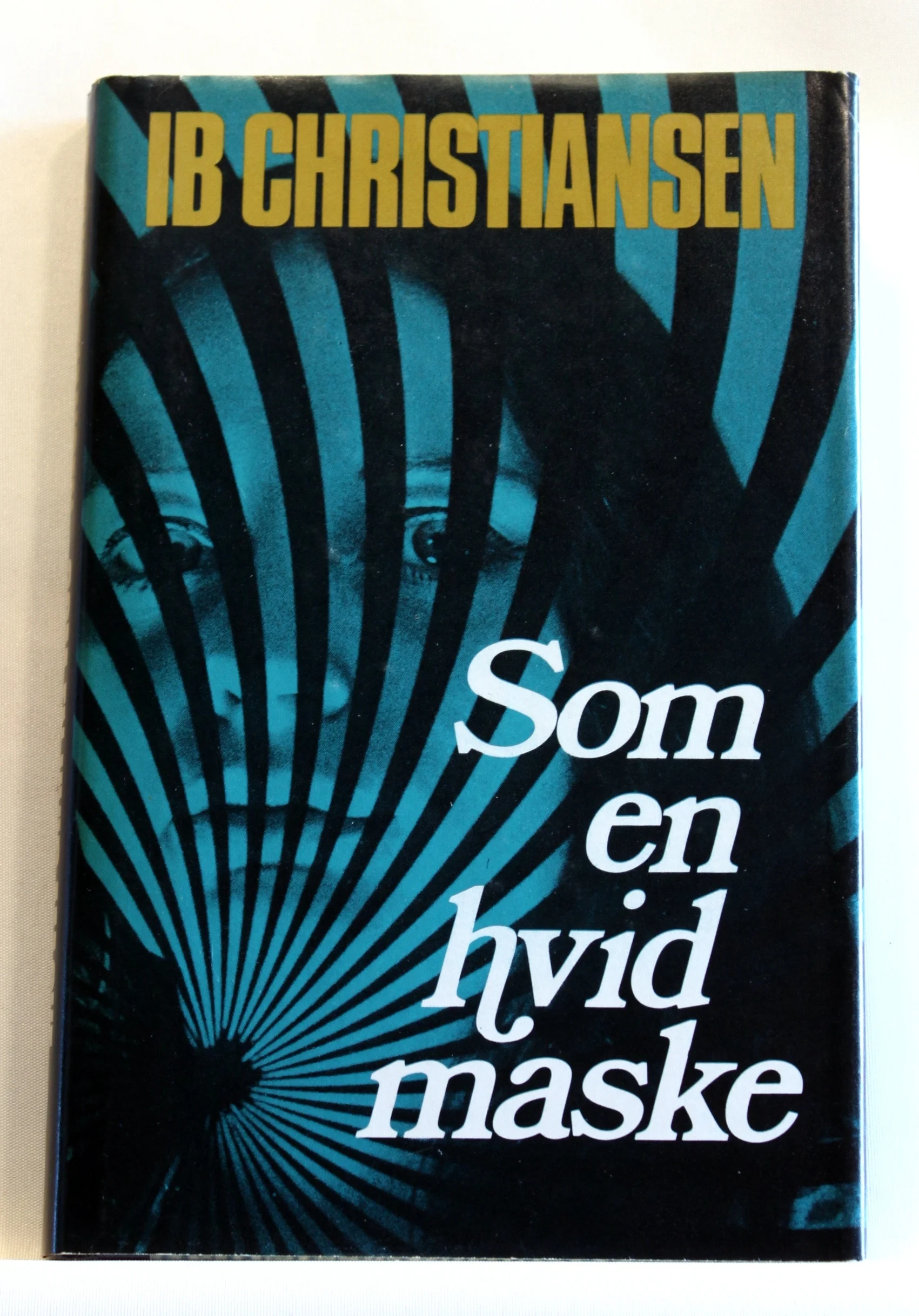Som en hvid maske