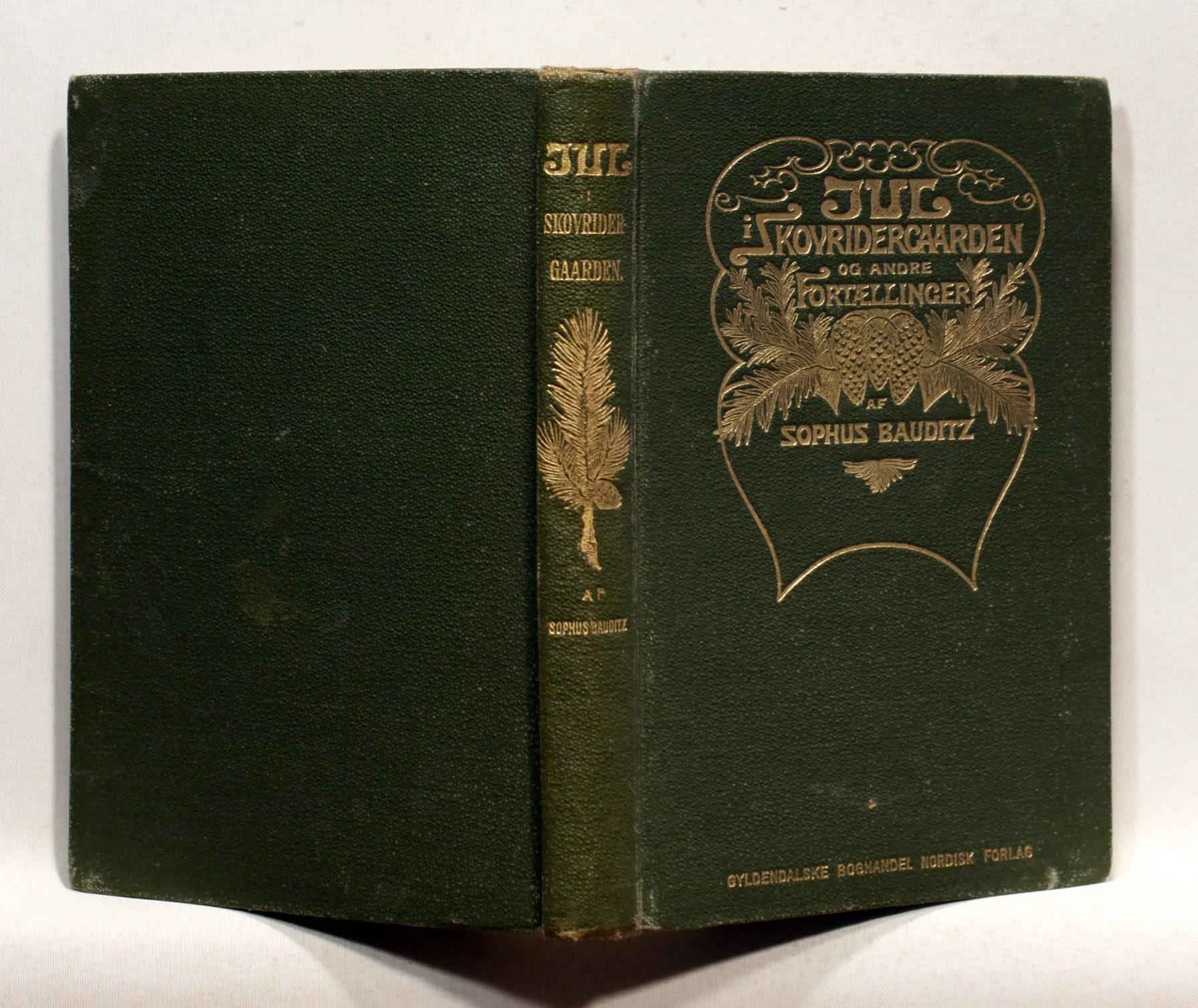 Jul i skovridergaarden og andre fortællinger