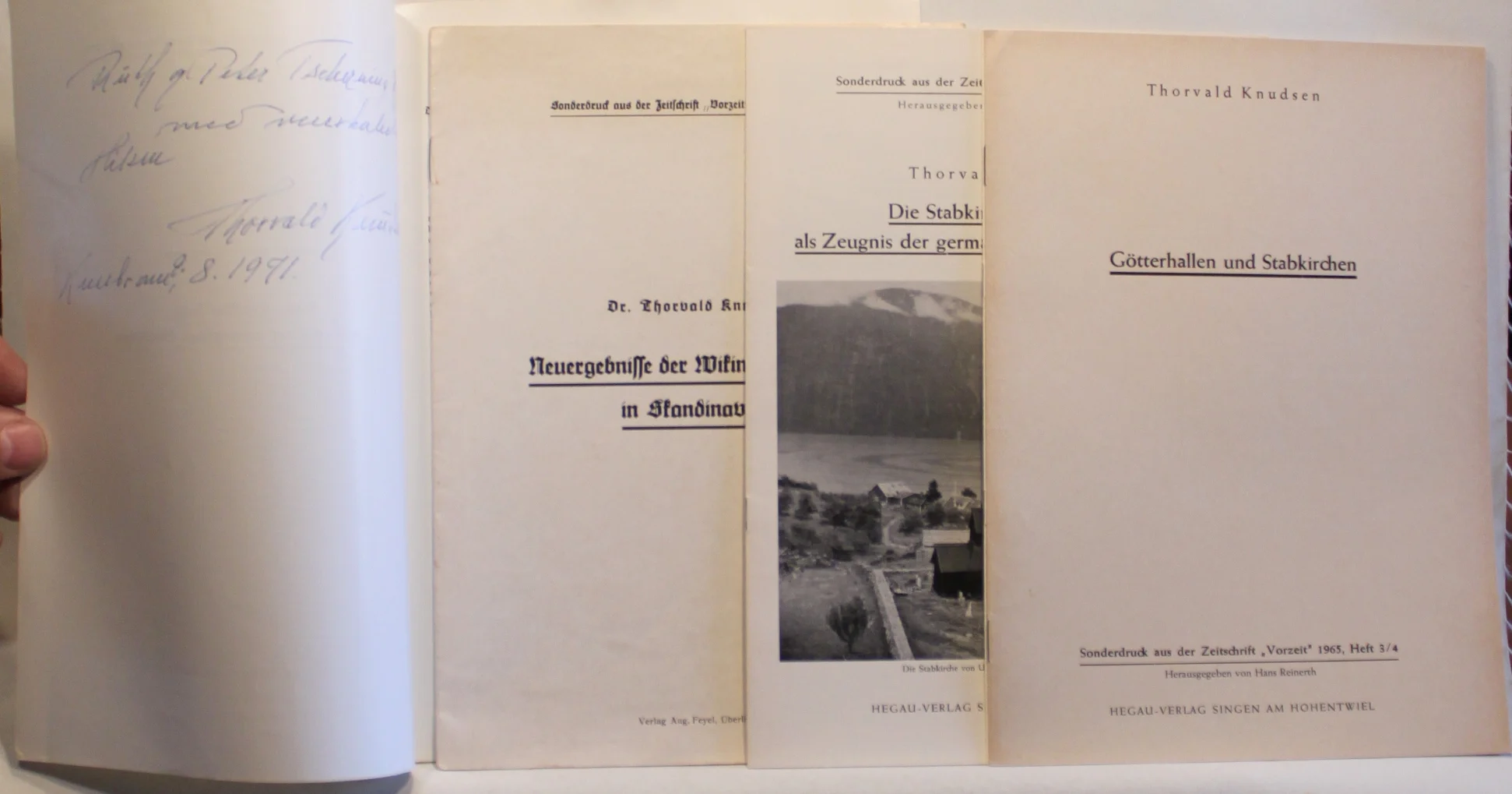 Johan Christian Dahl Der entdecker der Norwegischen Stabkirchen. Die Sigurd-Fafner-Mythe in der Holzschnitzkunst der Norwegischen Stabkirchen. M.m.