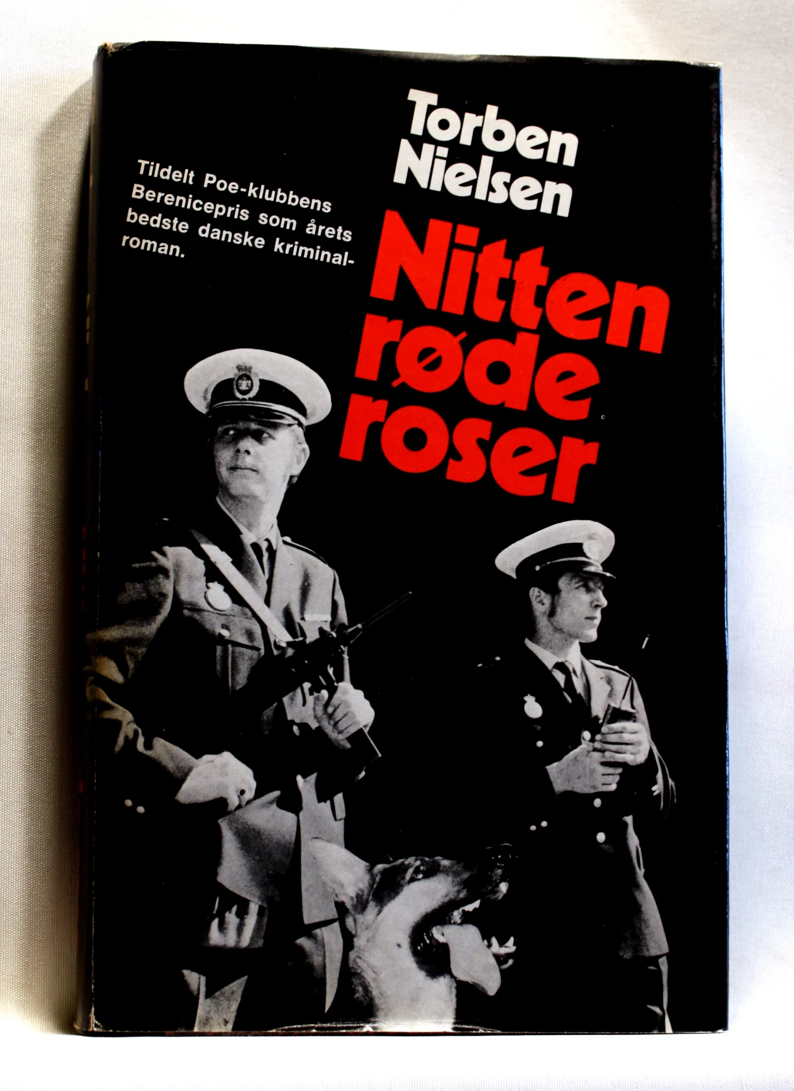 Nitten røde roser