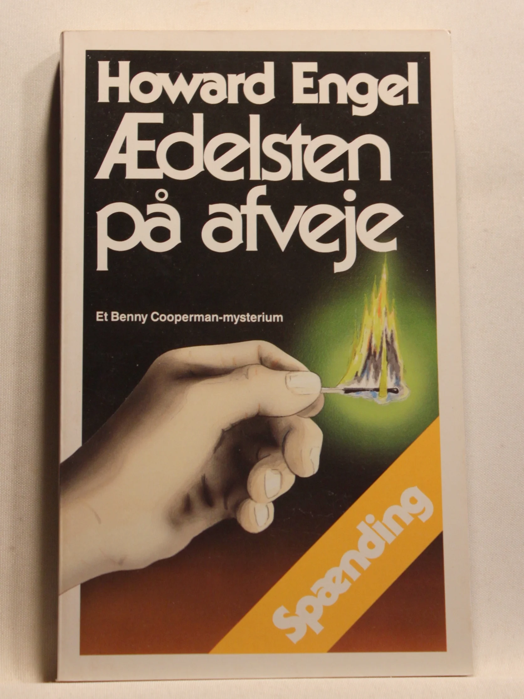 Ædelsten på afveje