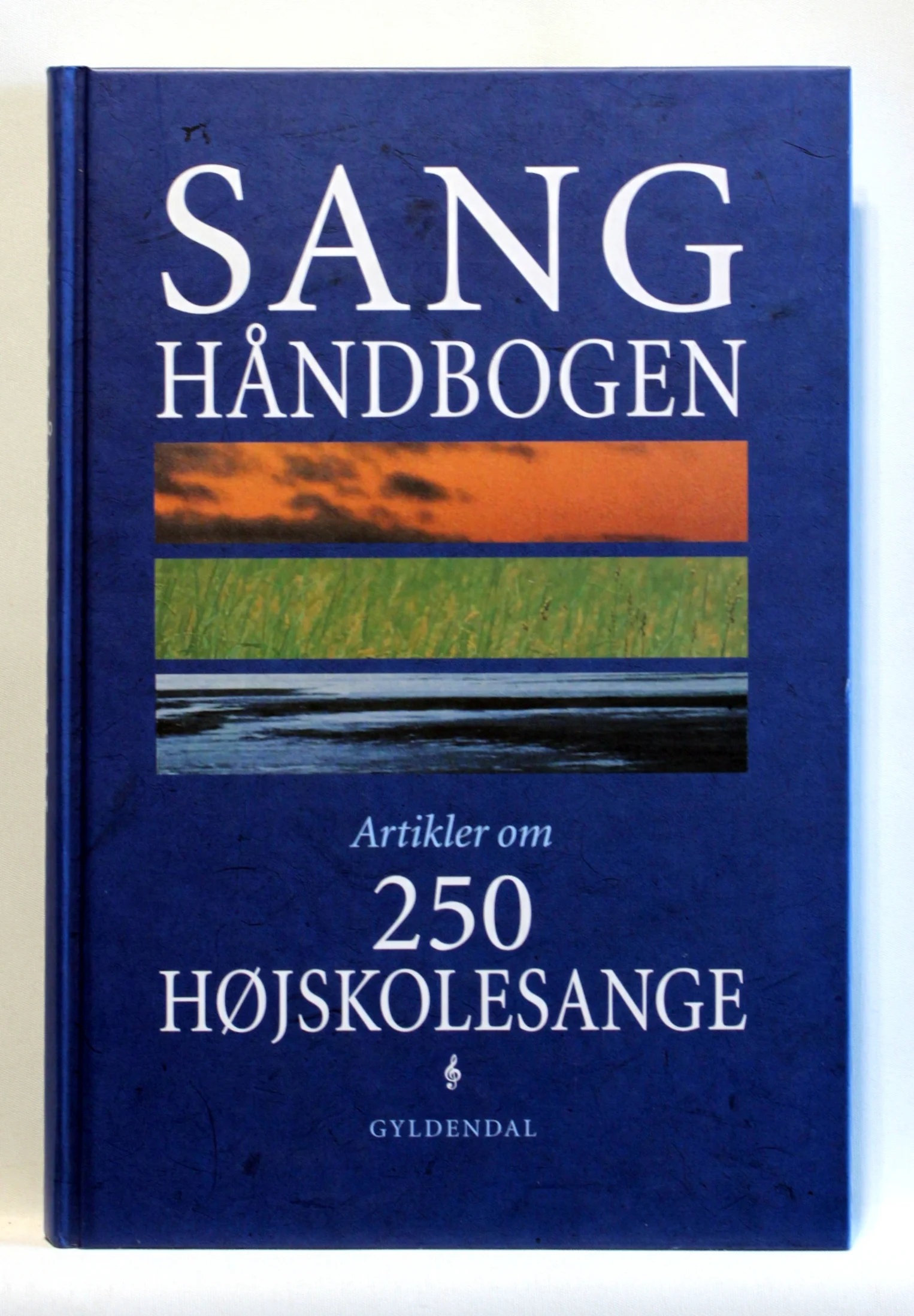 Sanghåndbogen. Artikler om 250 højskolesange