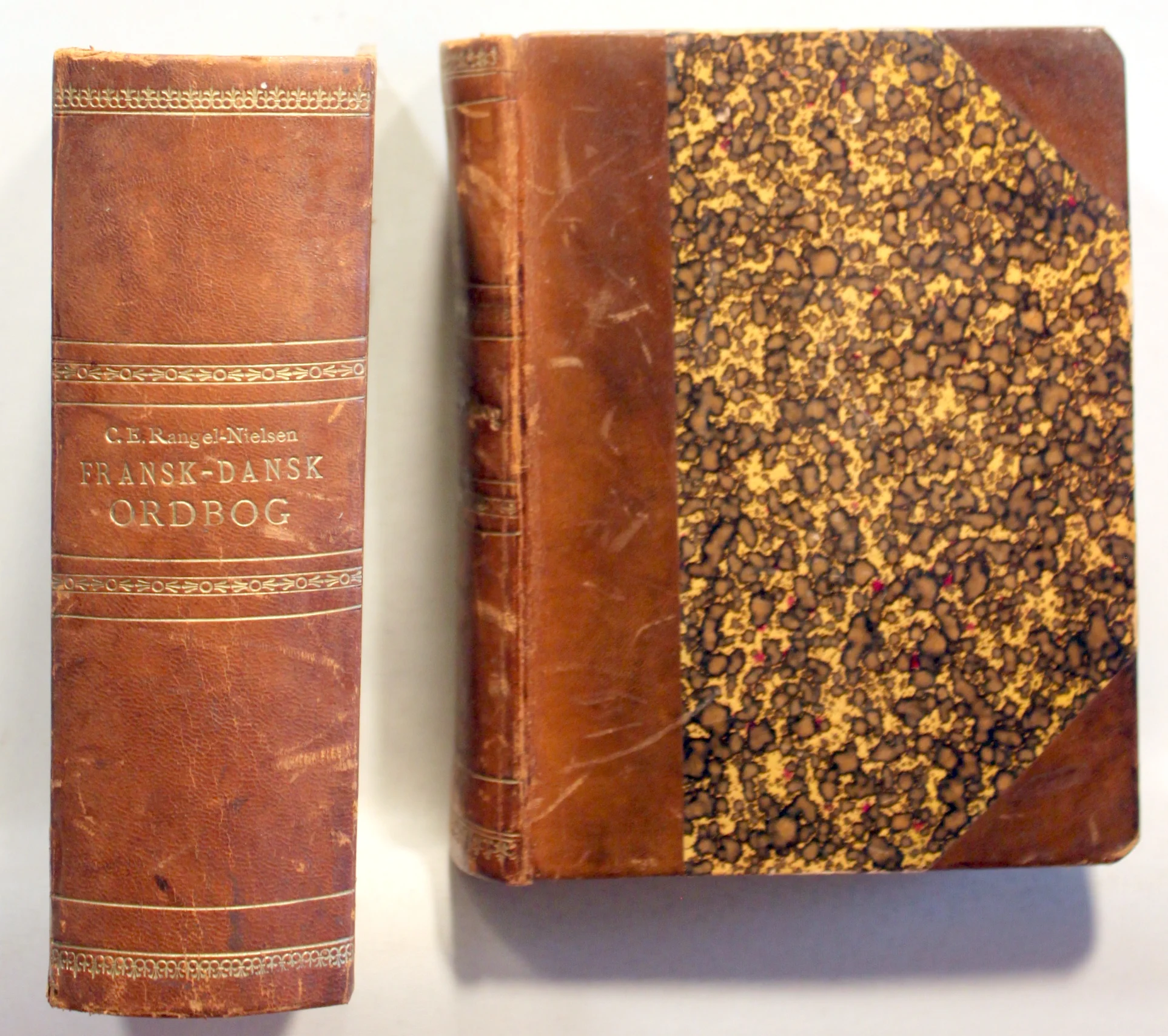 Dansk-Norsk-Fransk ordbog. Fransk-Dansk ordbog