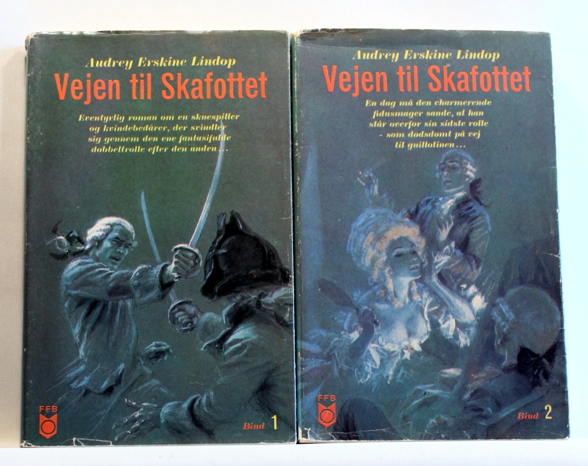 Vejen til skafottet. 2 Bind.