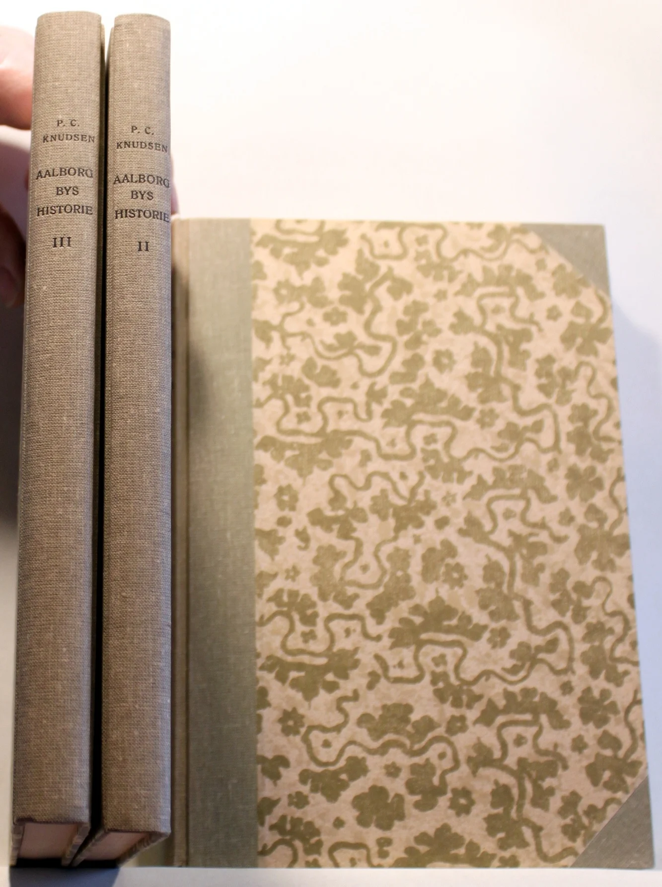 Aalborg bys Historie. 3 Bind.