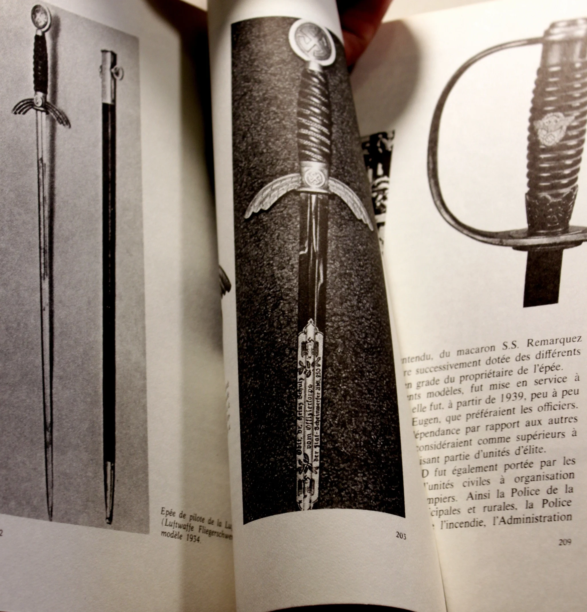 Les armes blanches modernes