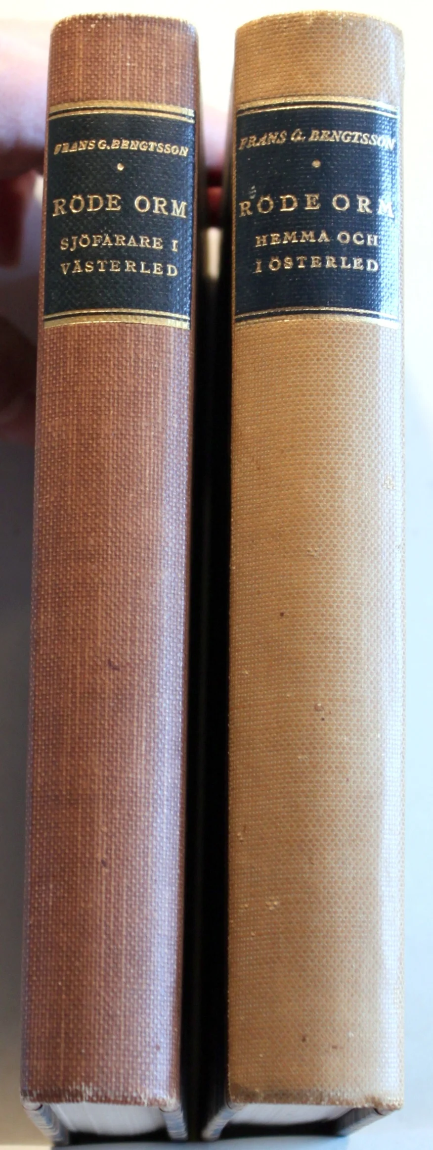 Röde orm. Sjöfarare i västerled. Röde Orm. Hemma och i österled. 2 Bind.