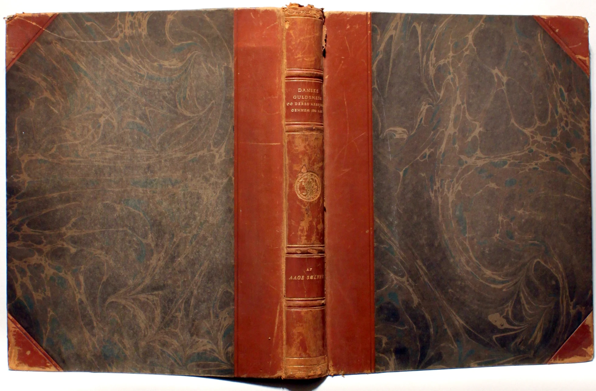Danske Guldsmede og deres Arbejder gennem 500 Aar
