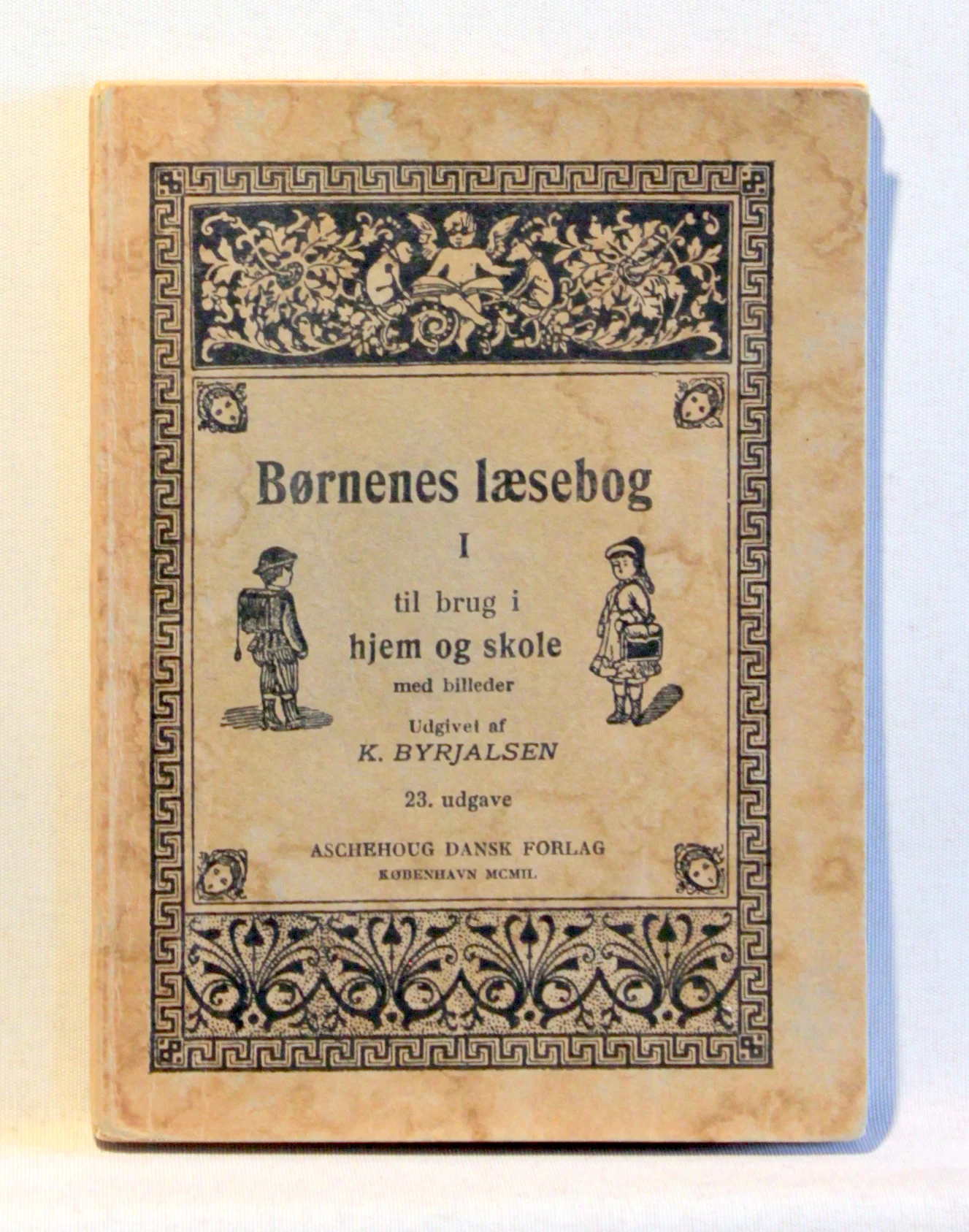 Børnenes læsebog I. Til brug i hjem og skole med billeder