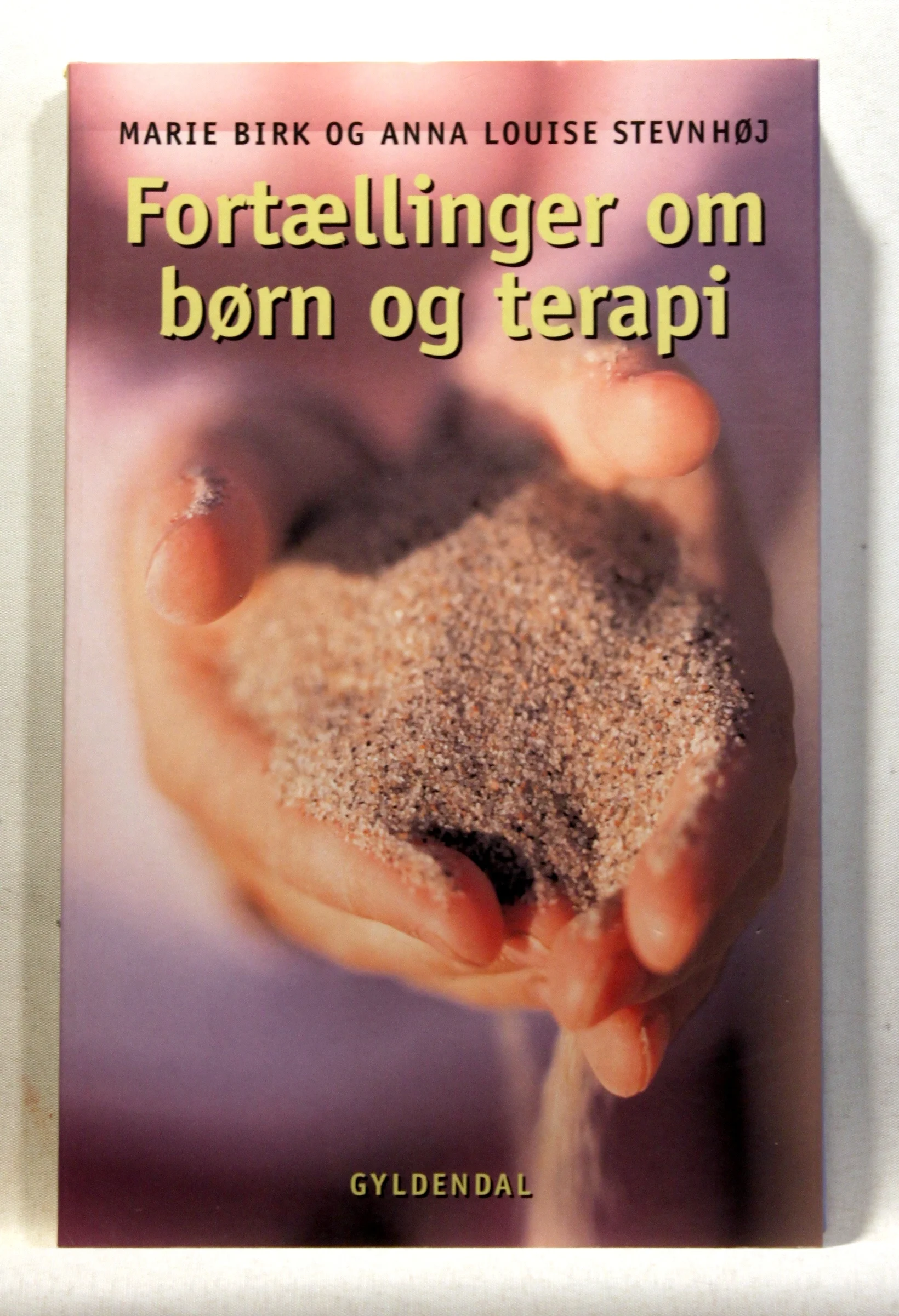 Fortællinger om børn og terapi