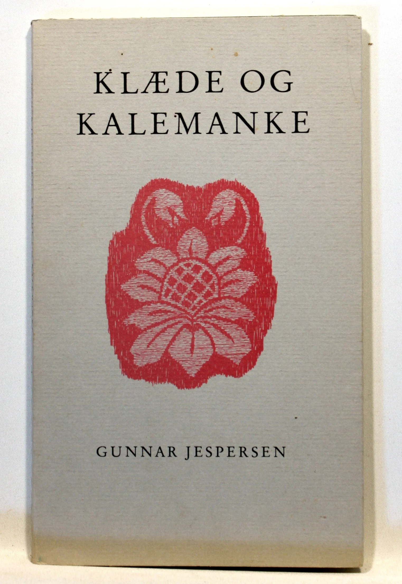 Klæde og Kalemanke. På sporet af det glemte rokokotøj