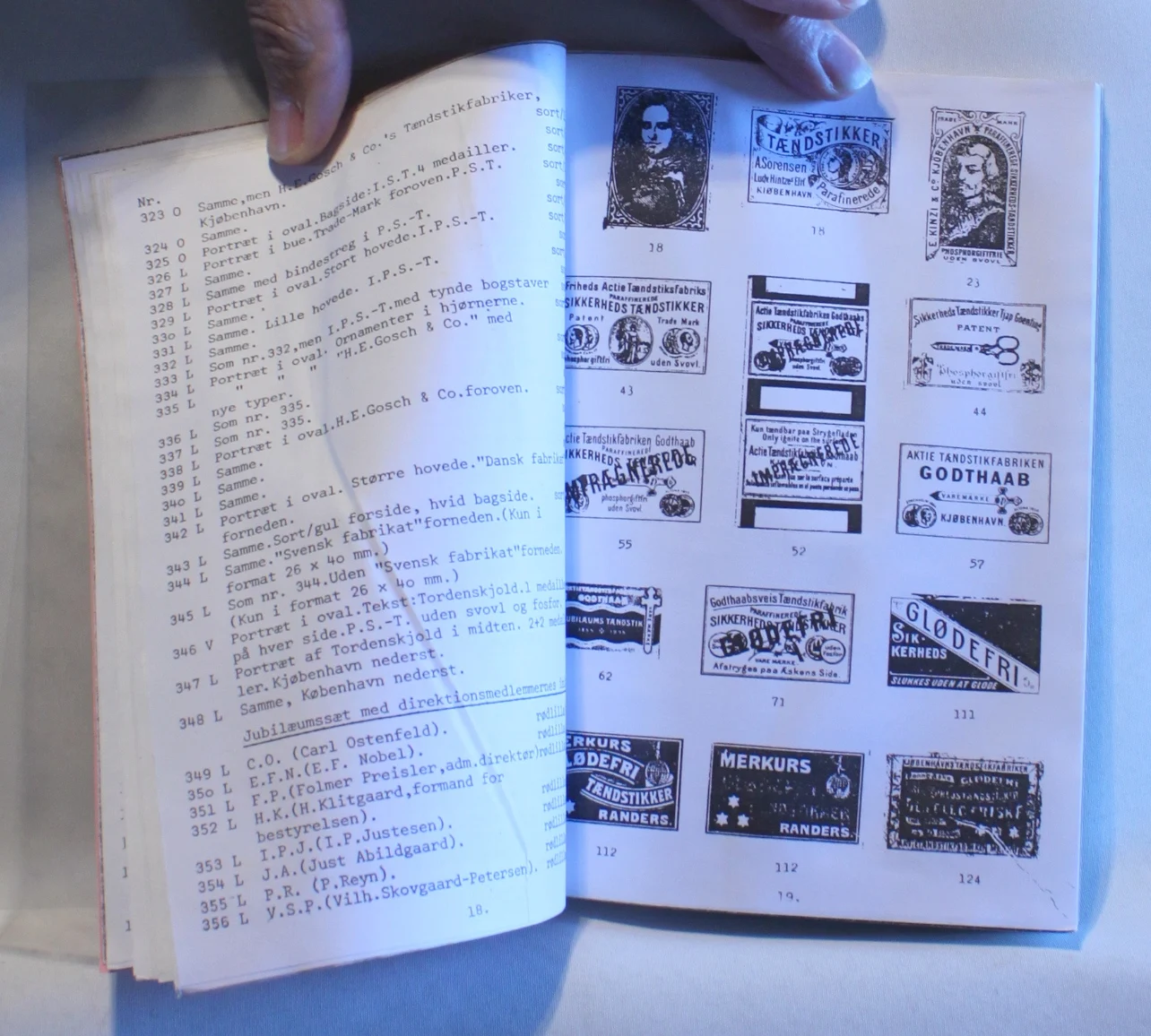 Bogomslag: Danske Tændstiketiketter af Chr. Søndergaard