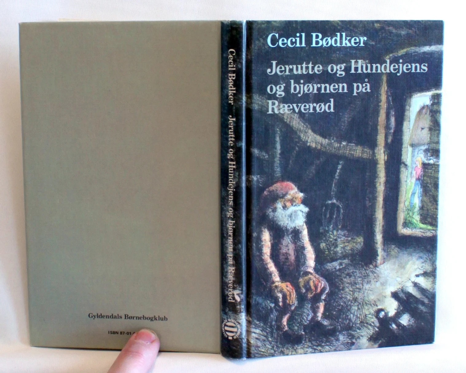 Jerutte og Hundejens og bjørnen på Ræverød